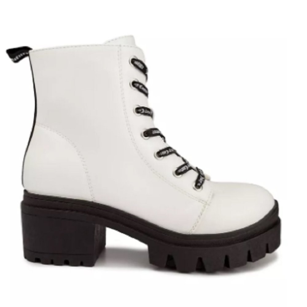 $69 NWT *FINAL PRICE* Juicy Couture Women's Combat Boot - Picture 3 of 7